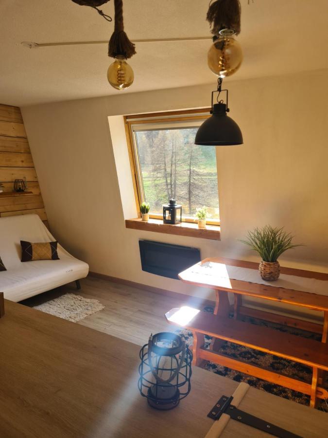 Grand Studio 28 M2 Tout Confort Au Pieds Des Pistes Allos Kültér fotó