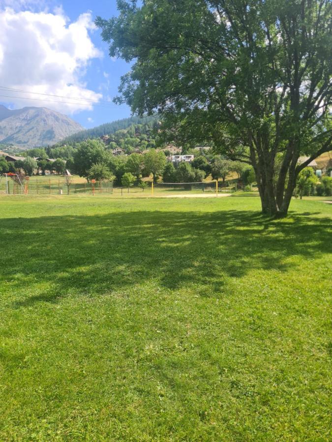 Grand Studio 28 M2 Tout Confort Au Pieds Des Pistes Allos Kültér fotó